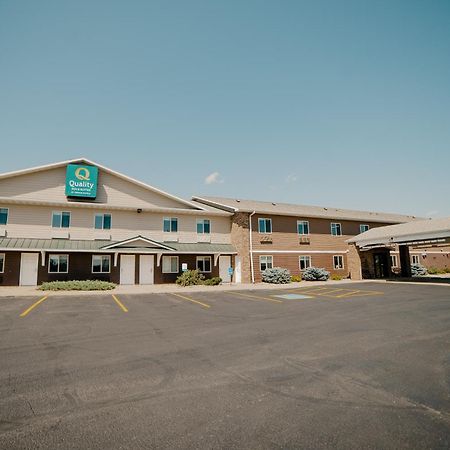 Quality Inn & Suites Watertown Near Prairie Lakes Ice Arena Dış mekan fotoğraf