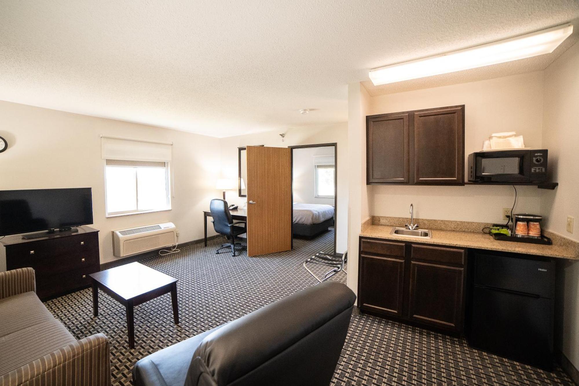 Quality Inn & Suites Watertown Near Prairie Lakes Ice Arena Dış mekan fotoğraf