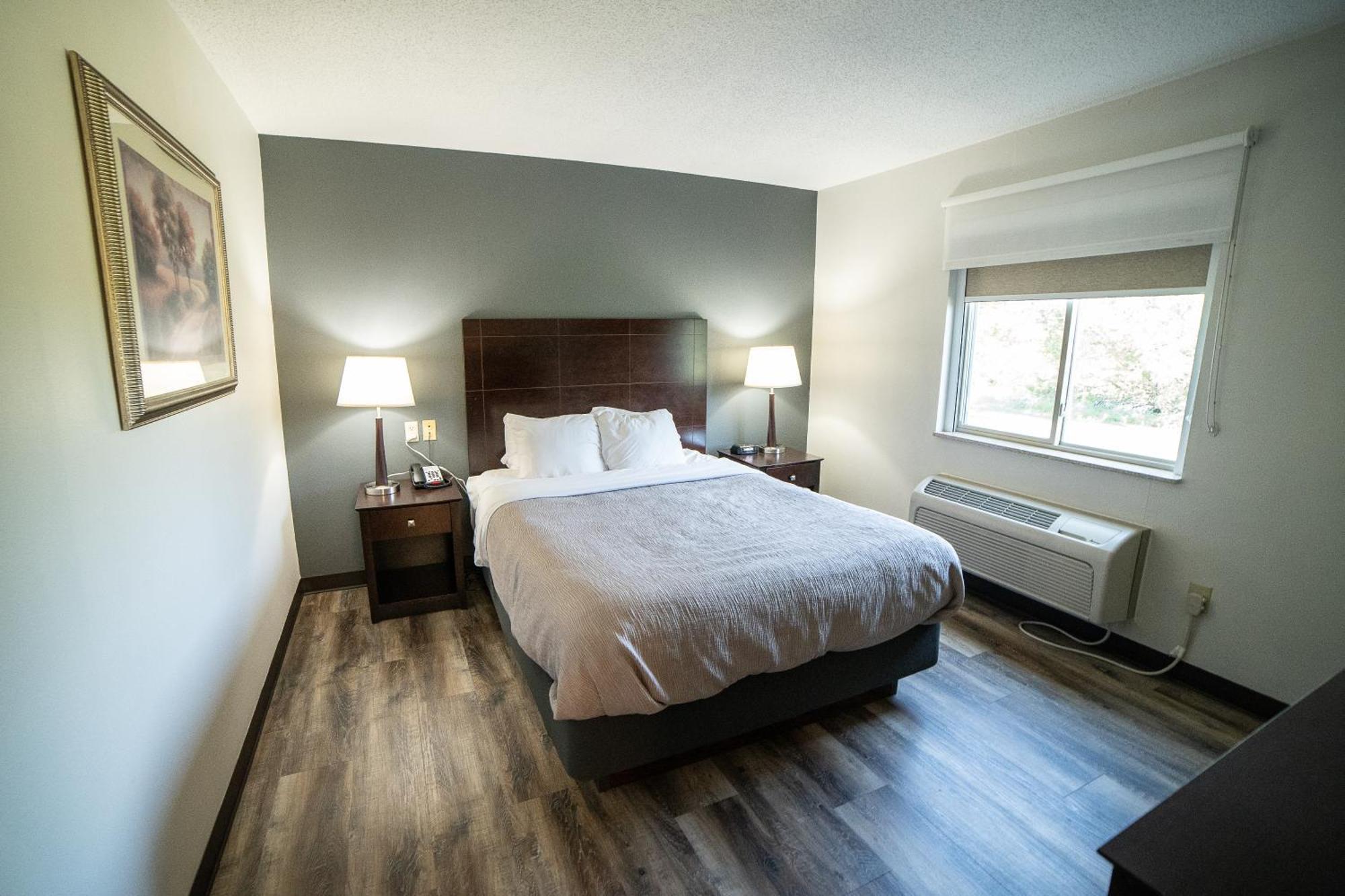 Quality Inn & Suites Watertown Near Prairie Lakes Ice Arena Dış mekan fotoğraf