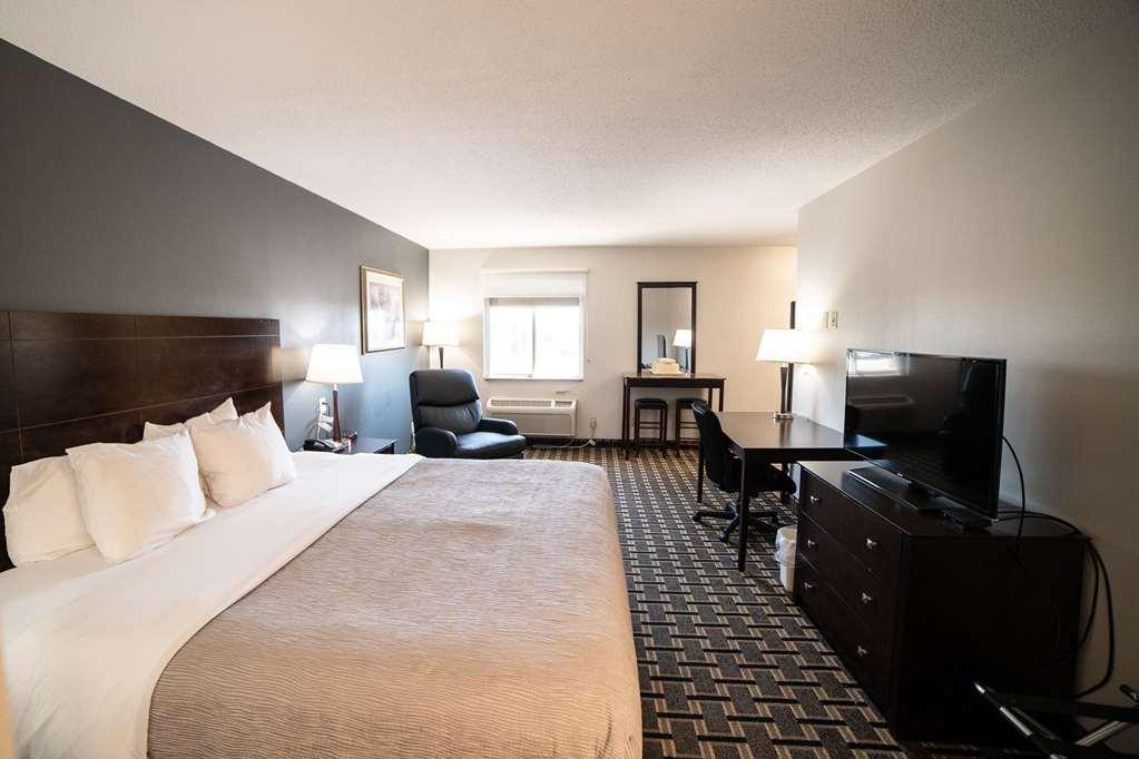 Quality Inn & Suites Watertown Near Prairie Lakes Ice Arena Oda fotoğraf